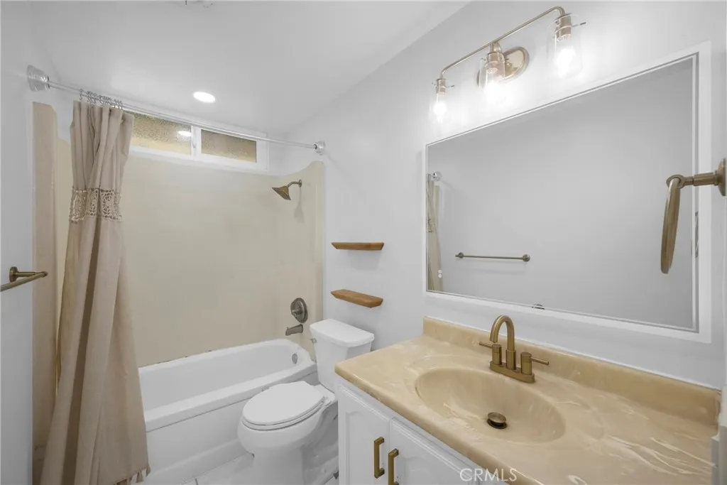 4371 Pearl Court, Cypress, California 90630 home-pic-33