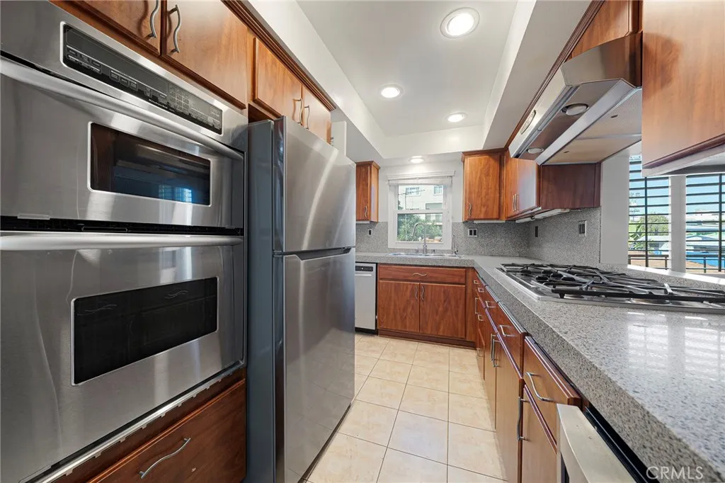 11337 Nebraska, Los Angeles, California 90025 home-pic-14