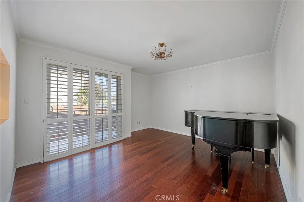 11337 Nebraska, Los Angeles, California 90025 home-pic-11