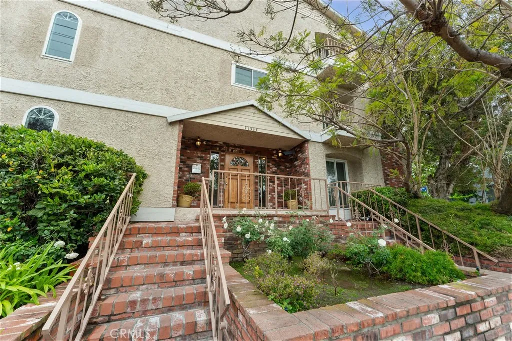 11337 Nebraska, Los Angeles, California 90025 home-pic-3
