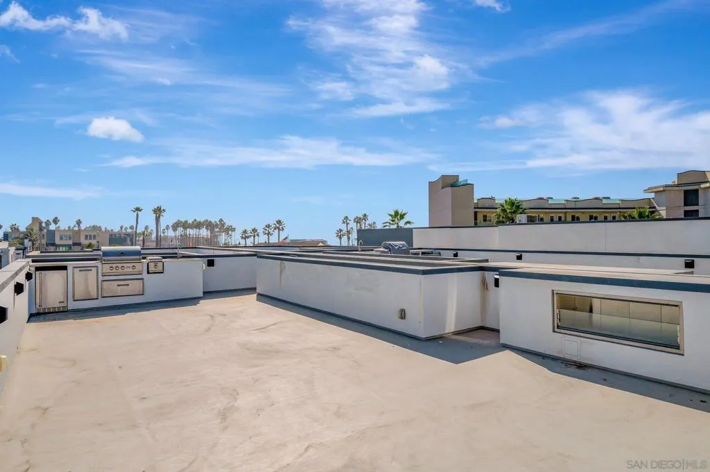 109 Daisy Ave, Imperial Beach, California 91932 home-pic-36