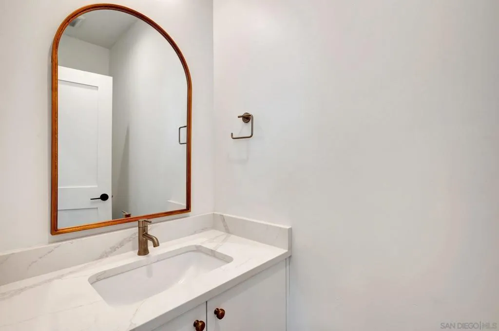109 Daisy Ave, Imperial Beach, California 91932 home-pic-17