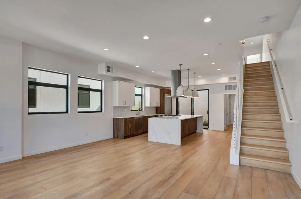 109 Daisy Ave, Imperial Beach, California 91932 home-pic-31