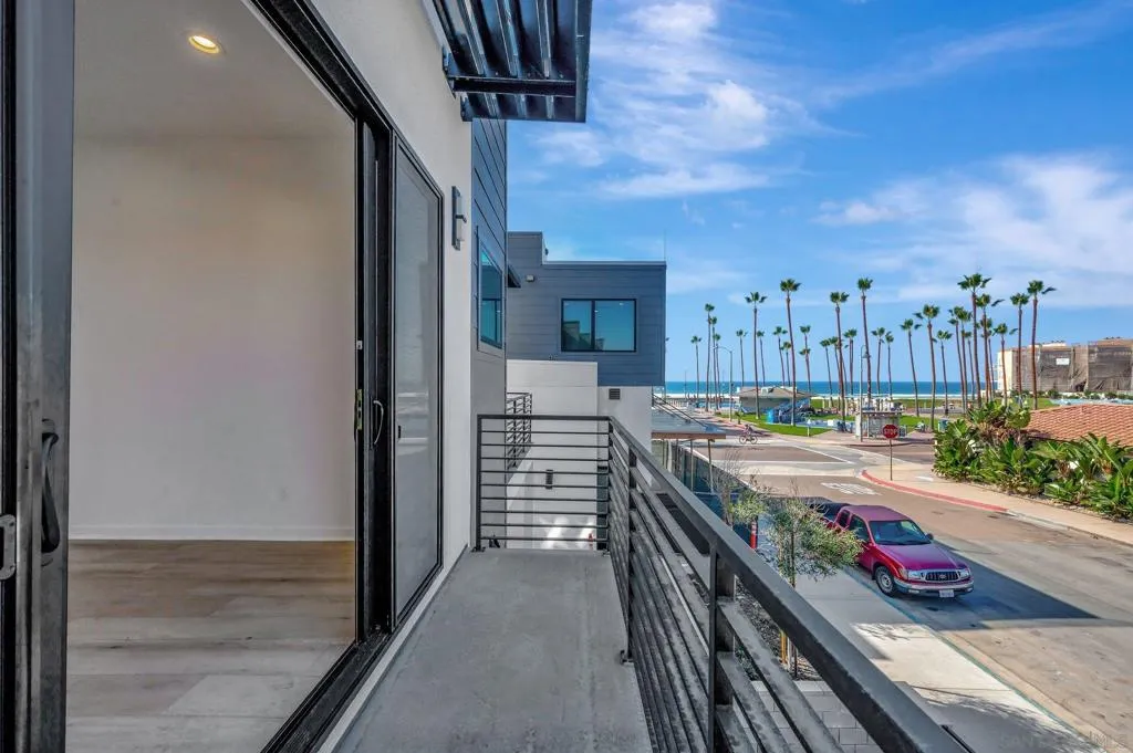 109 Daisy Ave, Imperial Beach, California 91932 home-pic-42