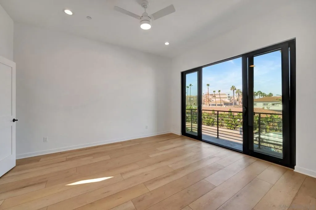 109 Daisy Ave, Imperial Beach, California 91932 home-pic-22