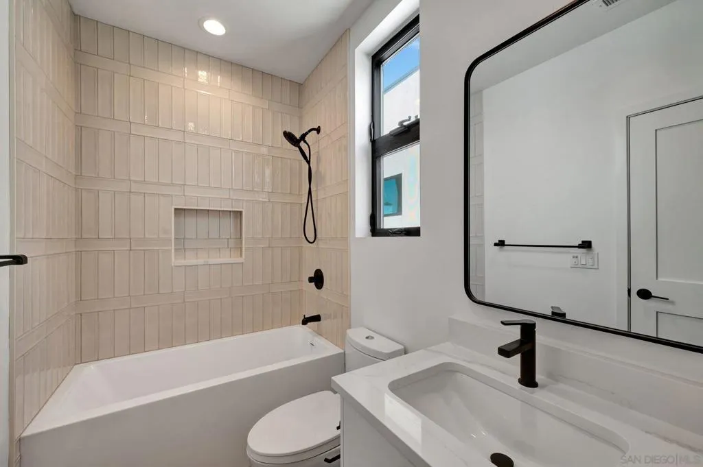 109 Daisy Ave, Imperial Beach, California 91932 home-pic-14