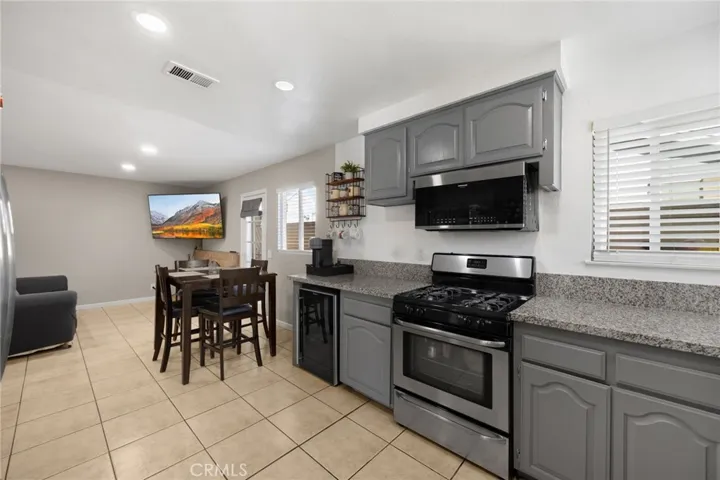 12585 Yorba, Chino, California 91710