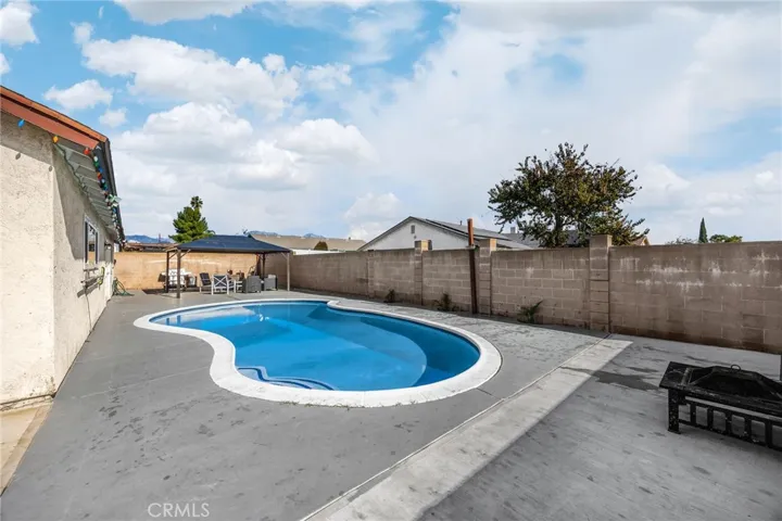 12585 Yorba, Chino, California 91710