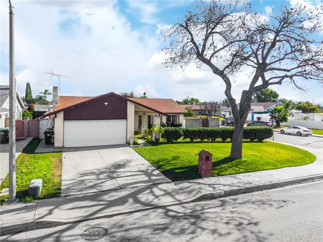 12585 Yorba, Chino, California 91710