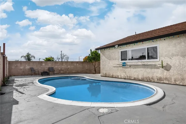 12585 Yorba, Chino, California 91710