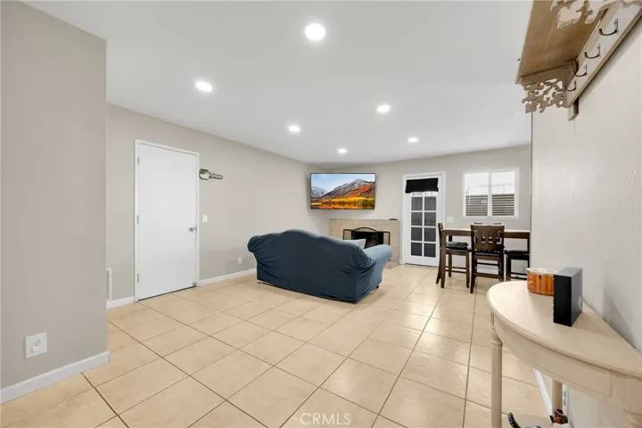 12585 Yorba, Chino, California 91710