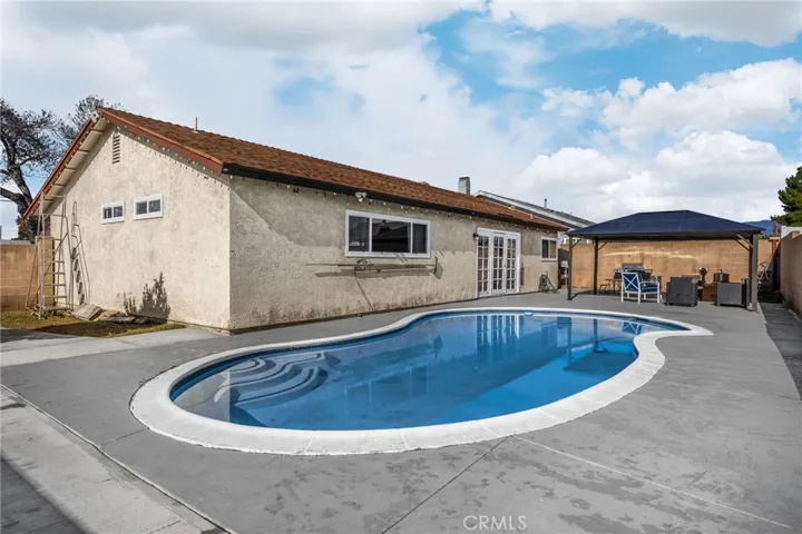 12585 Yorba, Chino, California 91710