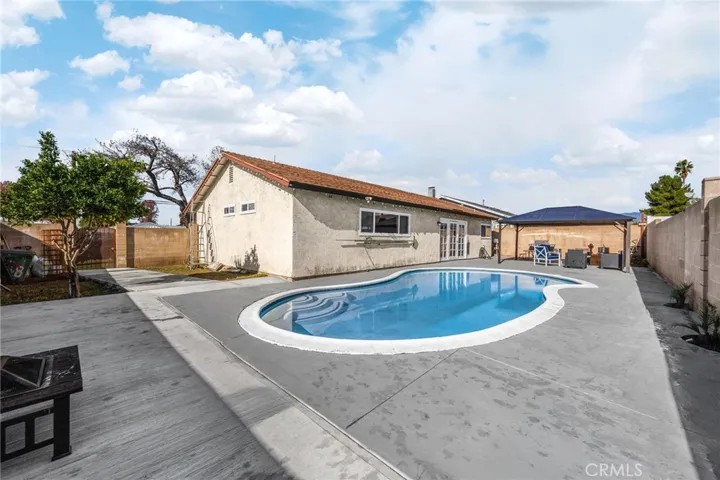 12585 Yorba, Chino, California 91710