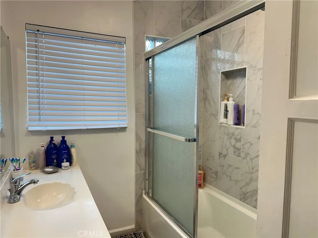 10124 Pescadero, South Gate, California 90280 home-pic-6