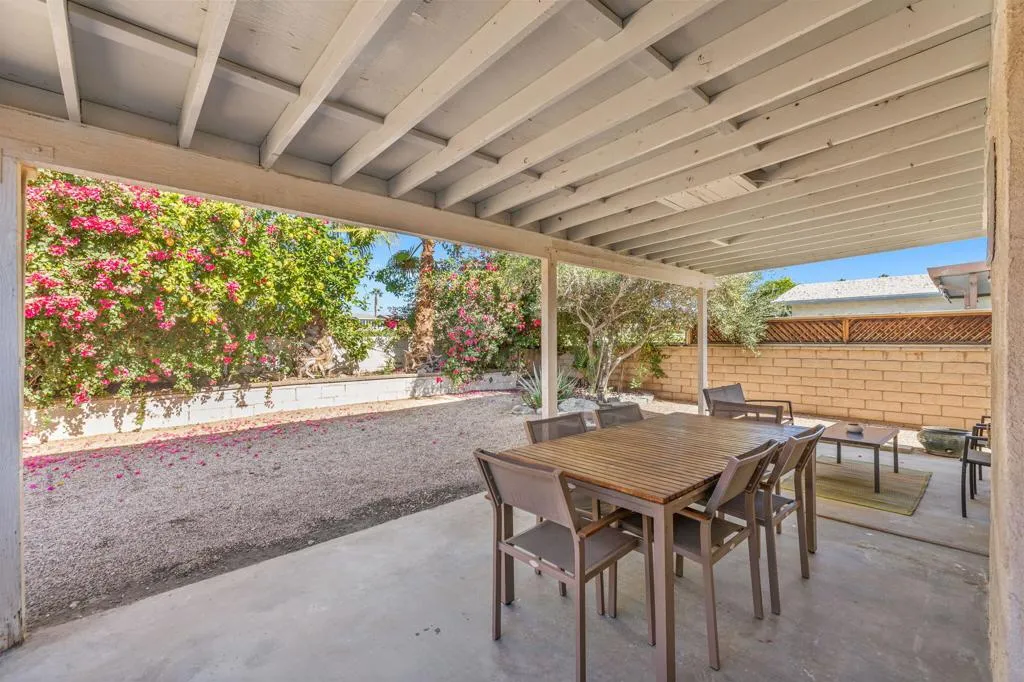 76896 California Drive, Palm Desert, California 92211 home-pic-18