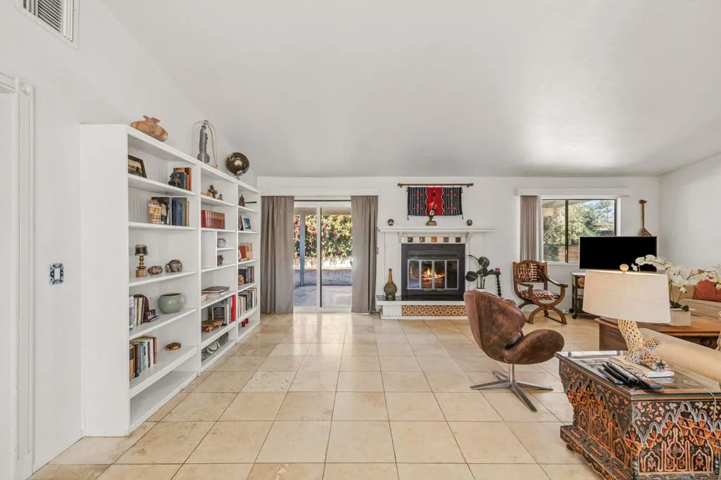 76896 California Drive, Palm Desert, California 92211 home-pic-32