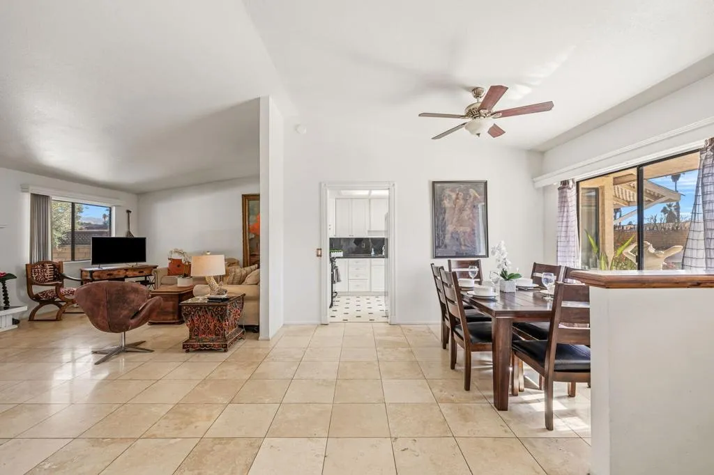 76896 California Drive, Palm Desert, California 92211 home-pic-37