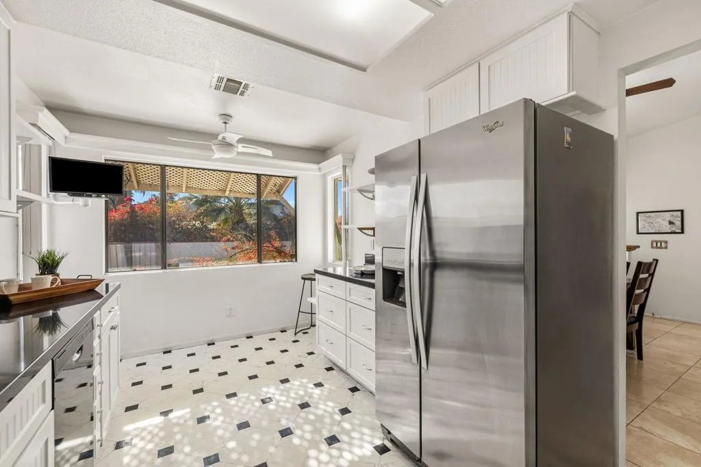 76896 California Drive, Palm Desert, California 92211 home-pic-22