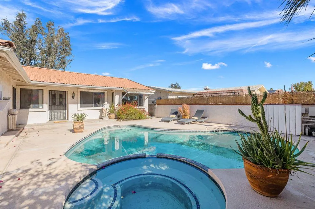 76896 California Drive, Palm Desert, California 92211 home-pic-4