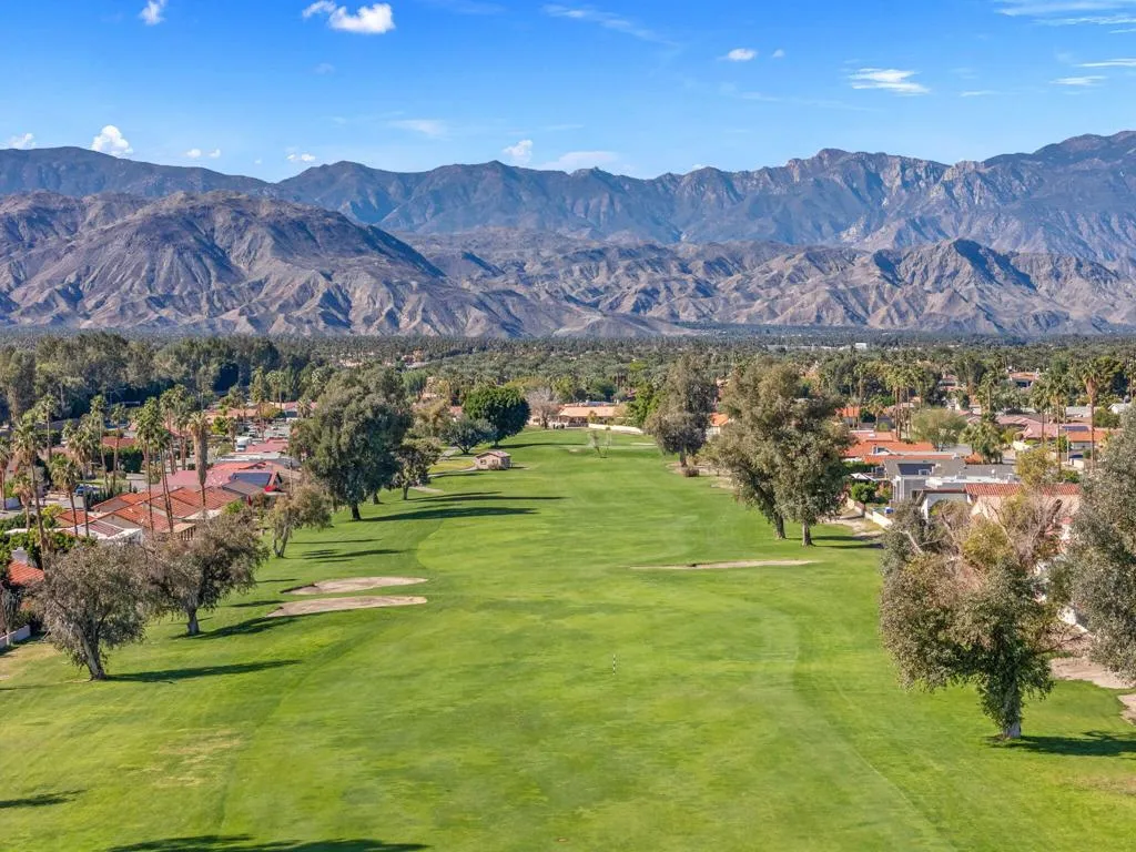 76896 California Drive, Palm Desert, California 92211 home-pic-2