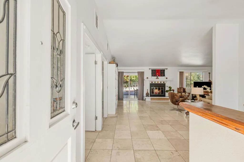 76896 California Drive, Palm Desert, California 92211 home-pic-19