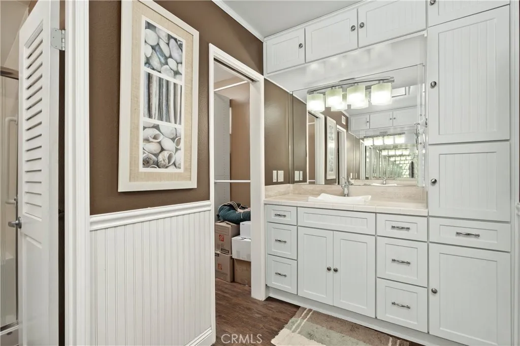 783 North Valley Drive, Westlake Village, California 91362 home-pic-27