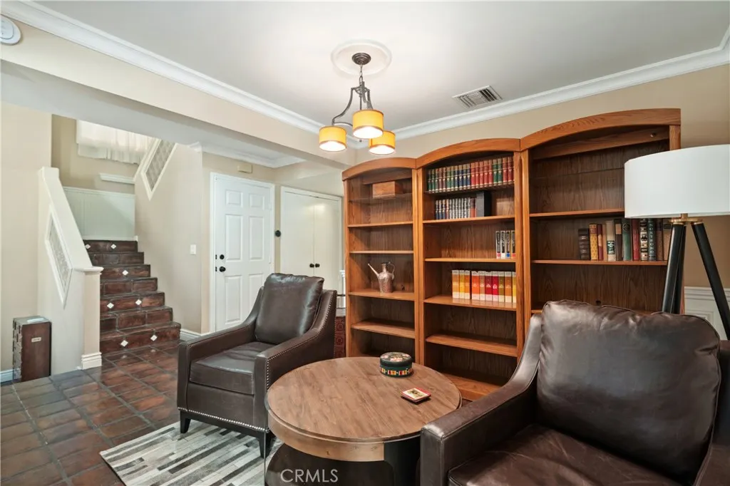 783 North Valley Drive, Westlake Village, California 91362 home-pic-11