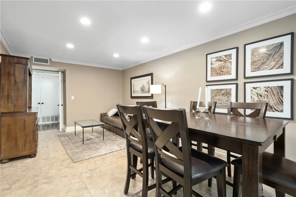 783 North Valley Drive, Westlake Village, California 91362 home-pic-20