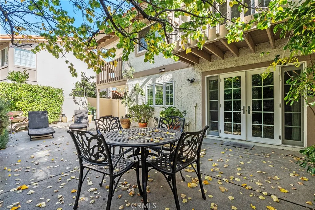 783 North Valley Drive, Westlake Village, California 91362 home-pic-38