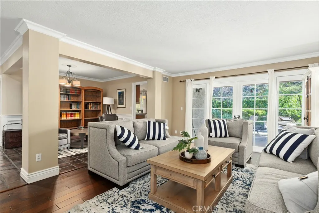 783 North Valley Drive, Westlake Village, California 91362 home-pic-9