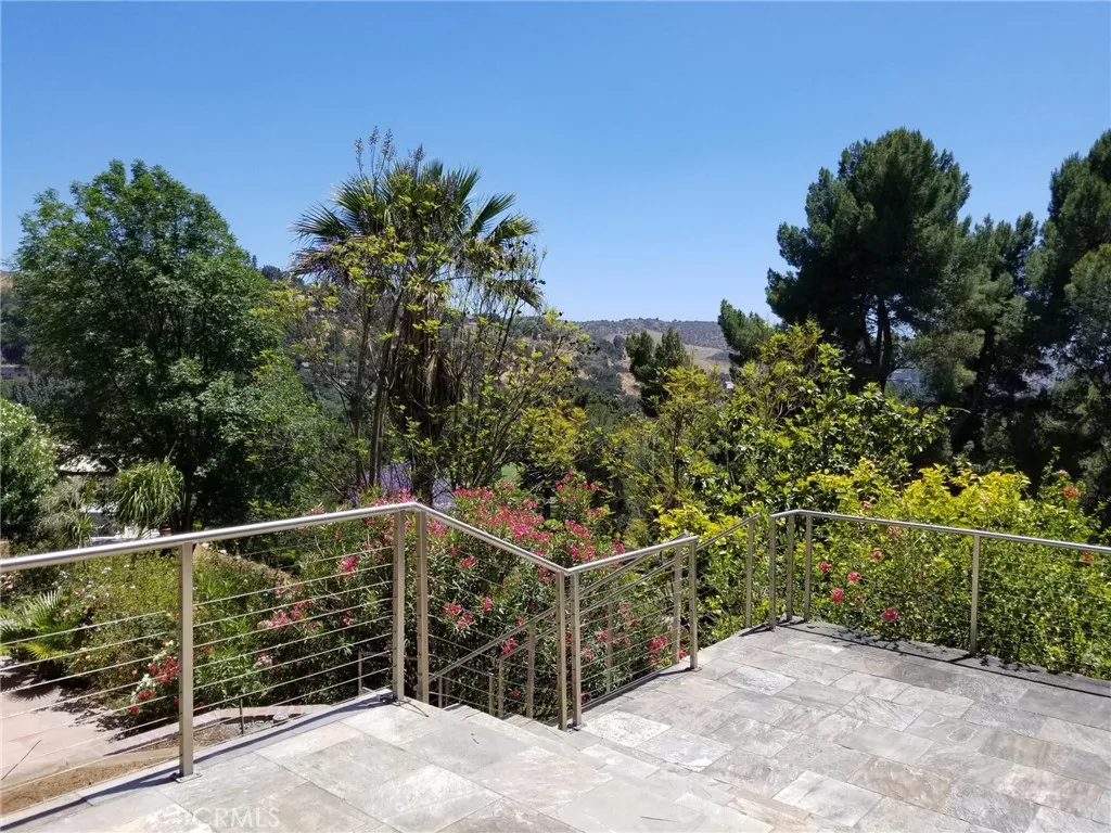 1568 Greens Drive, Chino Hills, California 91709 home-pic-5
