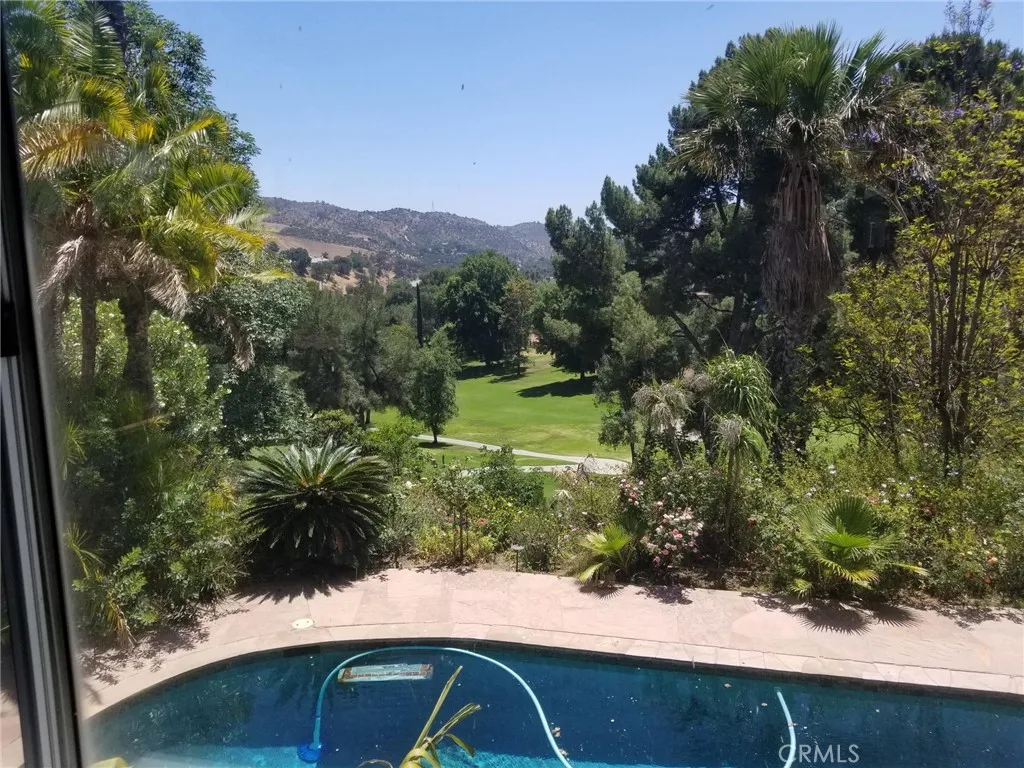 1568 Greens Drive, Chino Hills, California 91709 home-pic-8