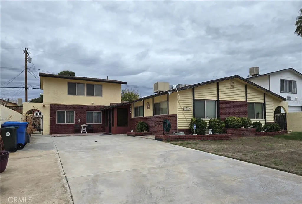 1412 Sunset, Barstow, California 92311 home-pic-1