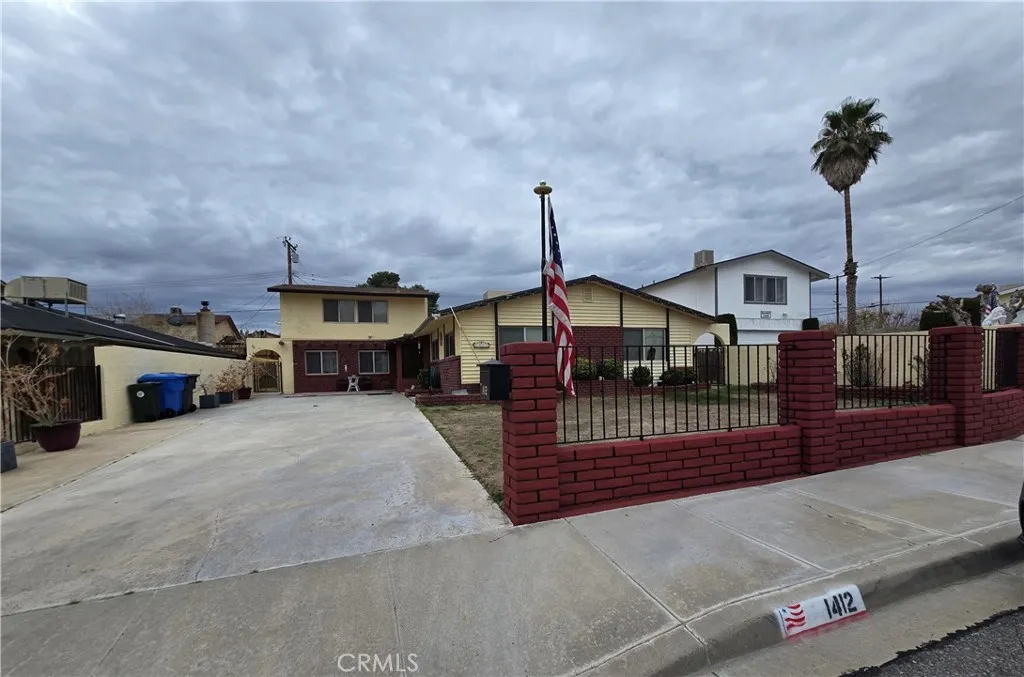 1412 Sunset, Barstow, California 92311 home-pic-2