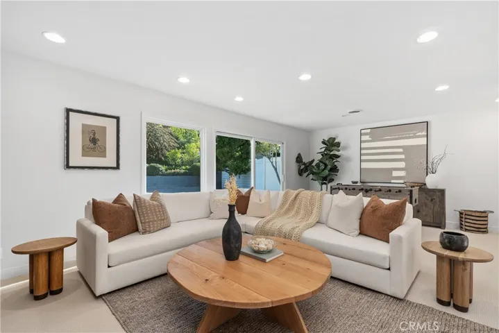 2818 Catalpa Street, Newport Beach, California 92660
