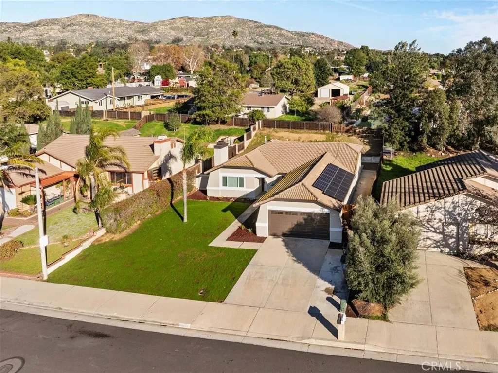 11328 Green Glen, Moreno Valley, California 92557 home-pic-6
