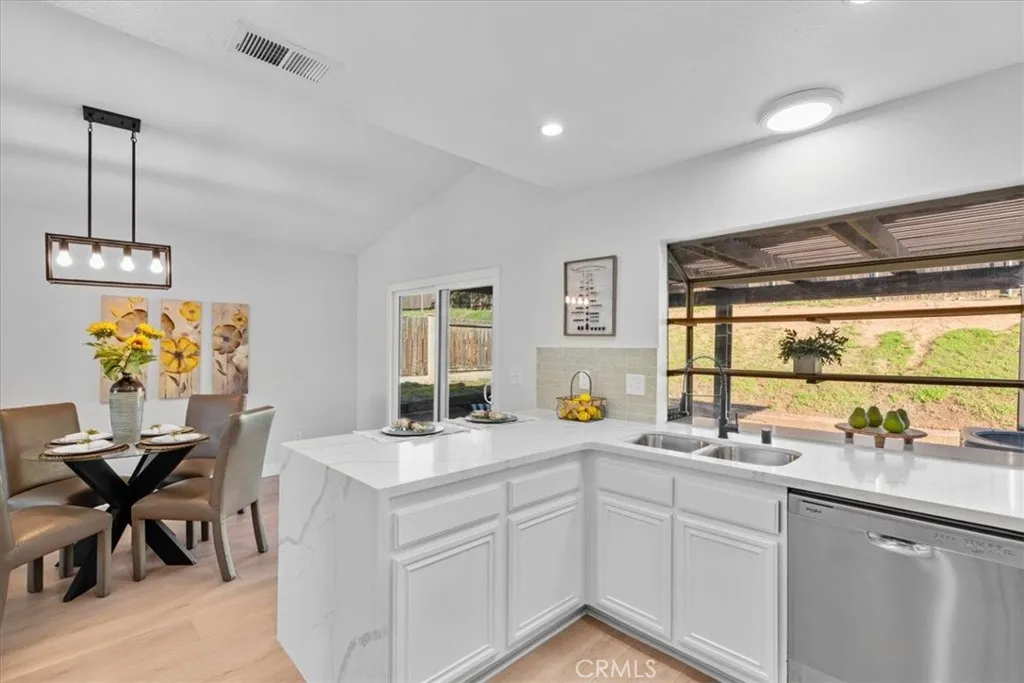 11328 Green Glen, Moreno Valley, California 92557 home-pic-11