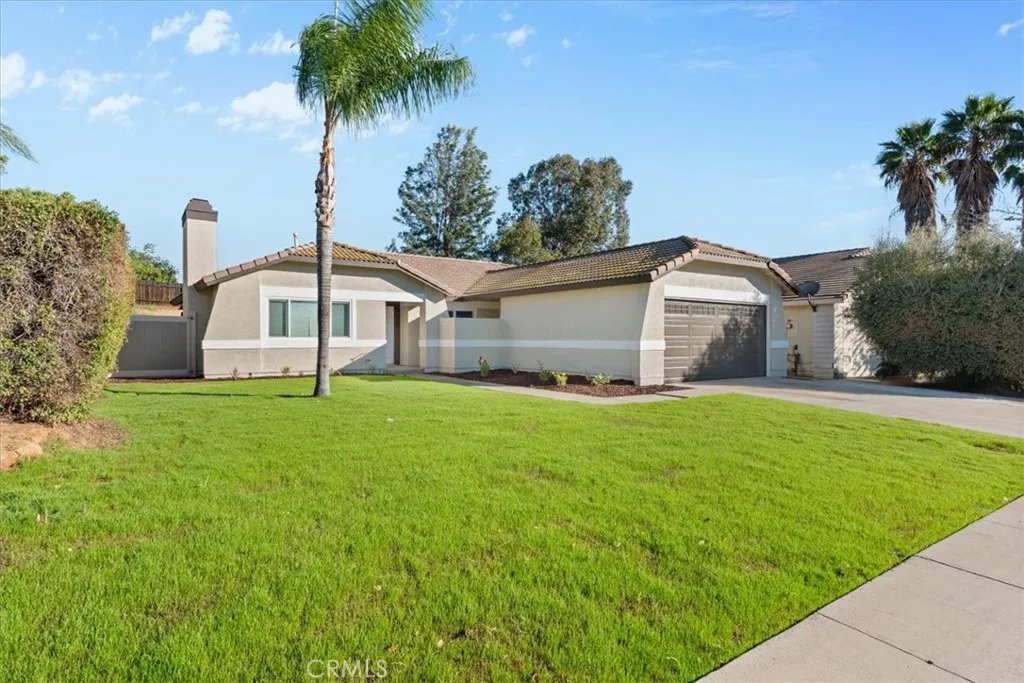 11328 Green Glen, Moreno Valley, California 92557 home-pic-3