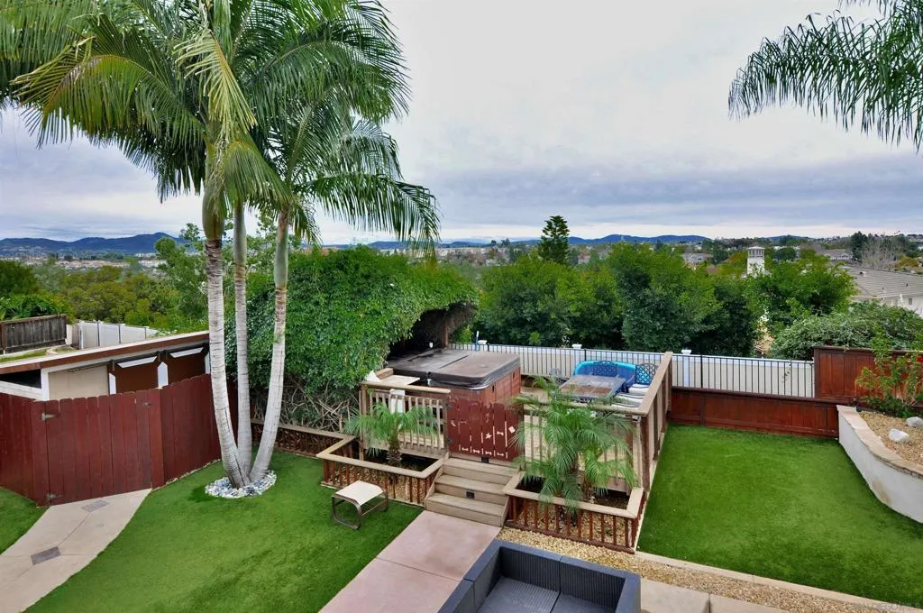 1400 Darwin Dr, Oceanside, California 92056 home-pic-35