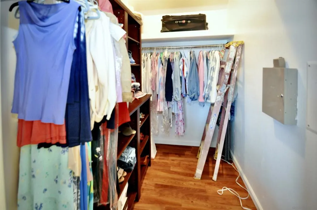 1400 Darwin Dr, Oceanside, California 92056 home-pic-26