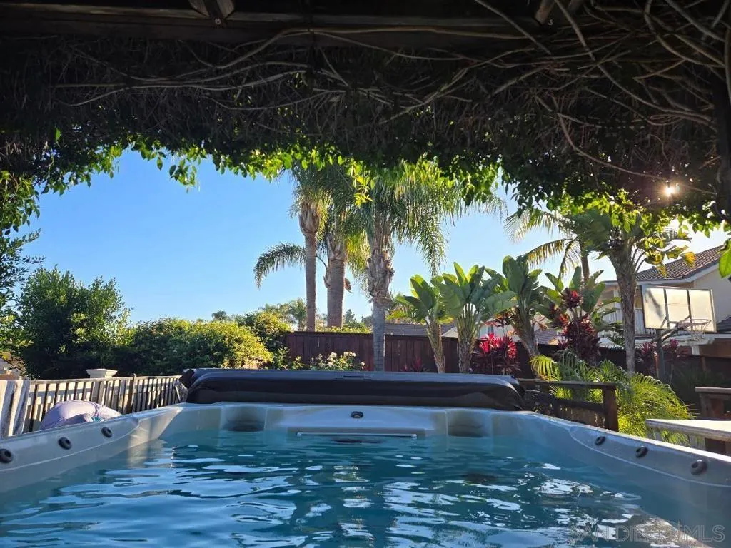 1400 Darwin Dr, Oceanside, California 92056 home-pic-43