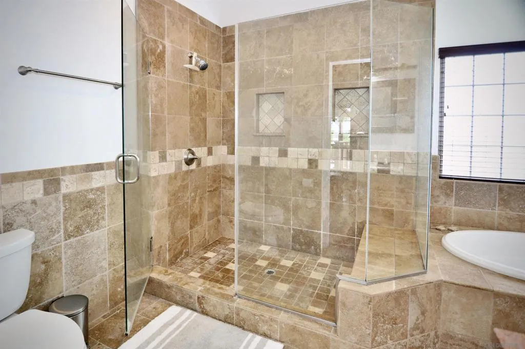 1400 Darwin Dr, Oceanside, California 92056 home-pic-29
