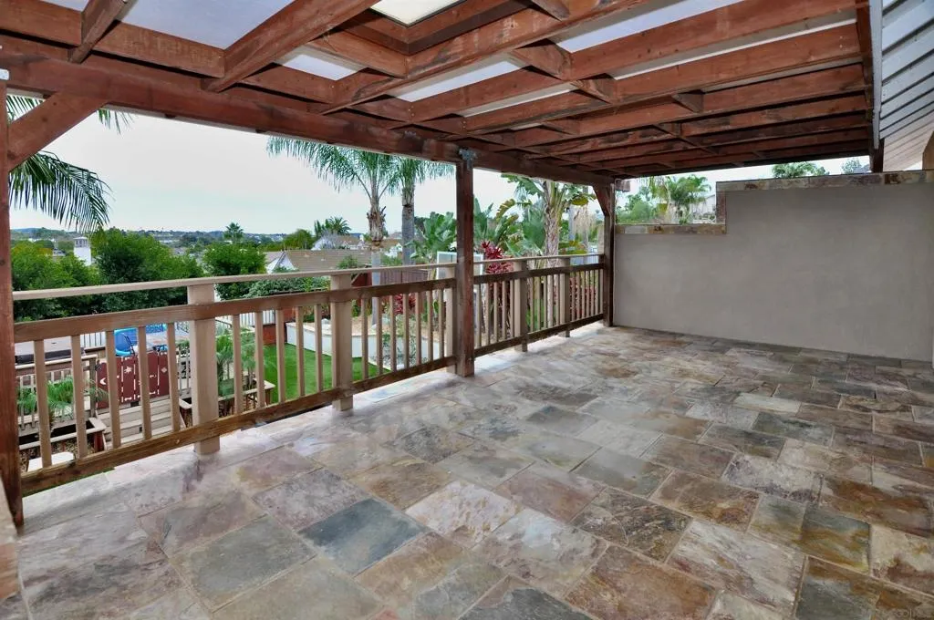 1400 Darwin Dr, Oceanside, California 92056 home-pic-32