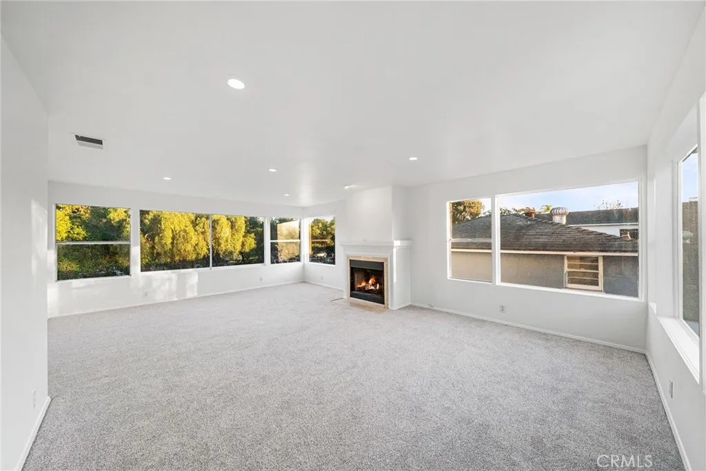545 Manila, Long Beach, California 90814 home-pic-15