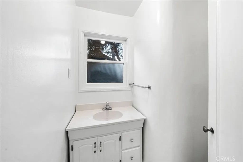 545 Manila, Long Beach, California 90814 home-pic-13