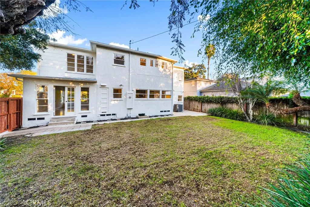 545 Manila, Long Beach, California 90814 home-pic-30