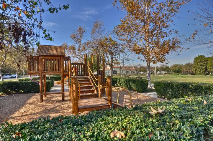 88 Stepping Stone, Irvine, California 92603