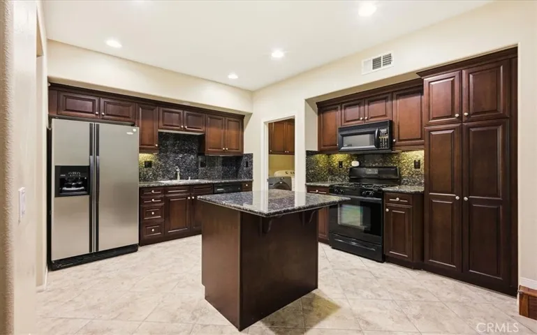 88 Stepping Stone, Irvine, California 92603