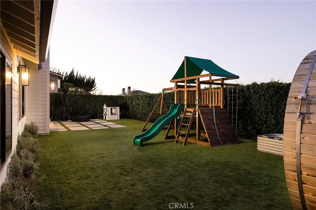 2012 Port Chelsea, Newport Beach, California 92660 home-pic-26