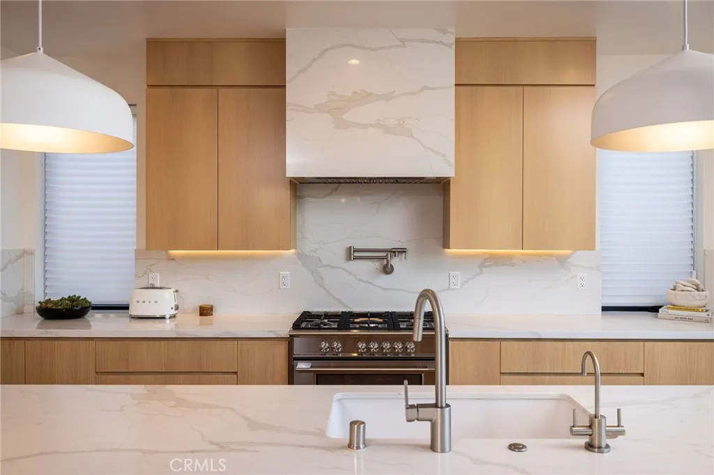2012 Port Chelsea, Newport Beach, California 92660 home-pic-8